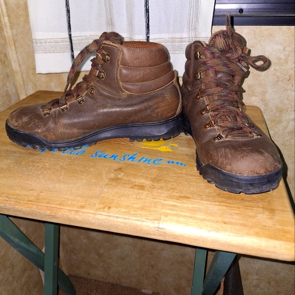 Zamberlan Brown Leather Hiking Boots W/Vibram Soles In A Womens 7. Pre-loved - Picture 1 of 8